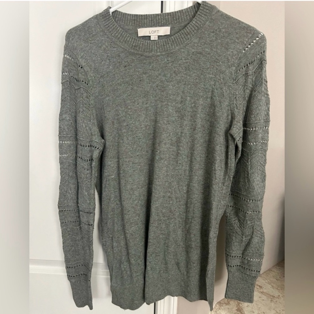 Women’s LOFT Sweater Small NWT Gray